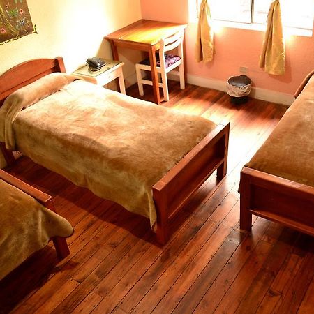 Hostal Loro Verde Кито Экстерьер фото