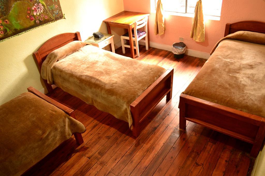 Hostal Loro Verde Кито Экстерьер фото