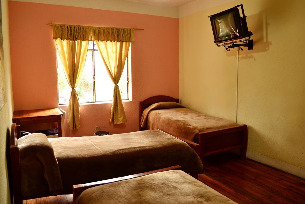 Hostal Loro Verde Кито Экстерьер фото