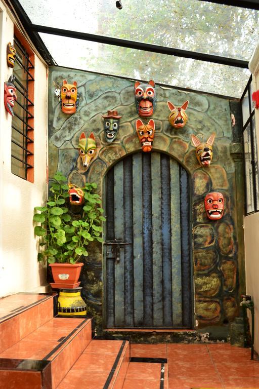 Hostal Loro Verde Кито Экстерьер фото