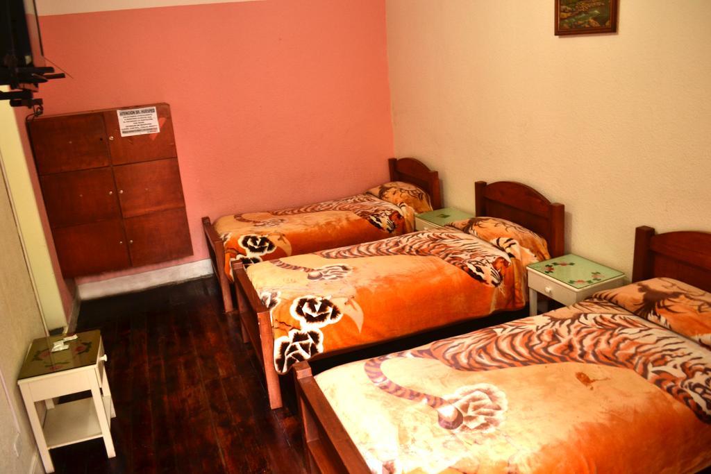 Hostal Loro Verde Кито Экстерьер фото
